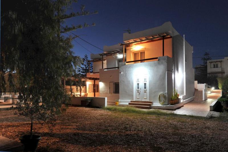 Finikas Studios Adamantas  ภายนอก รูปภาพ